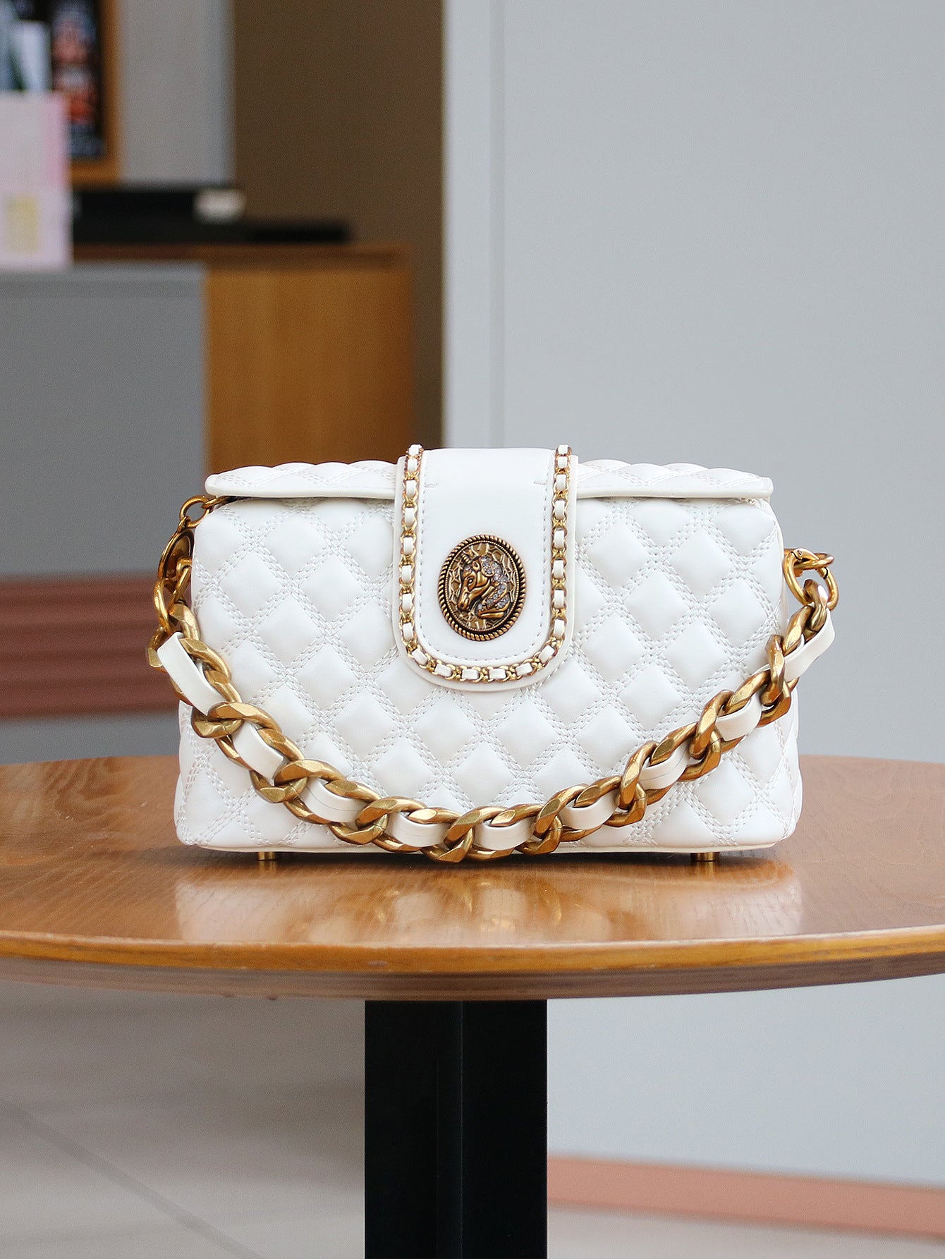 Fosca Quilted Chain Shoulder Bag