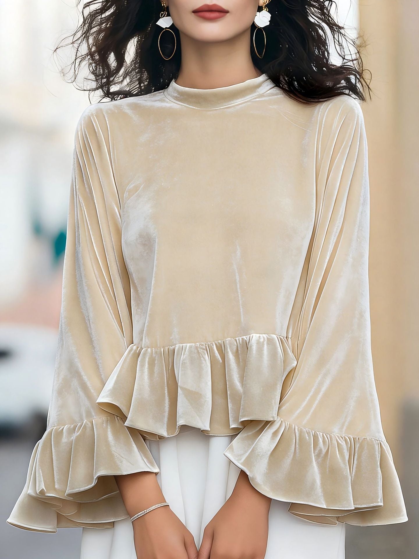 Eloisa Velvet Flute Top