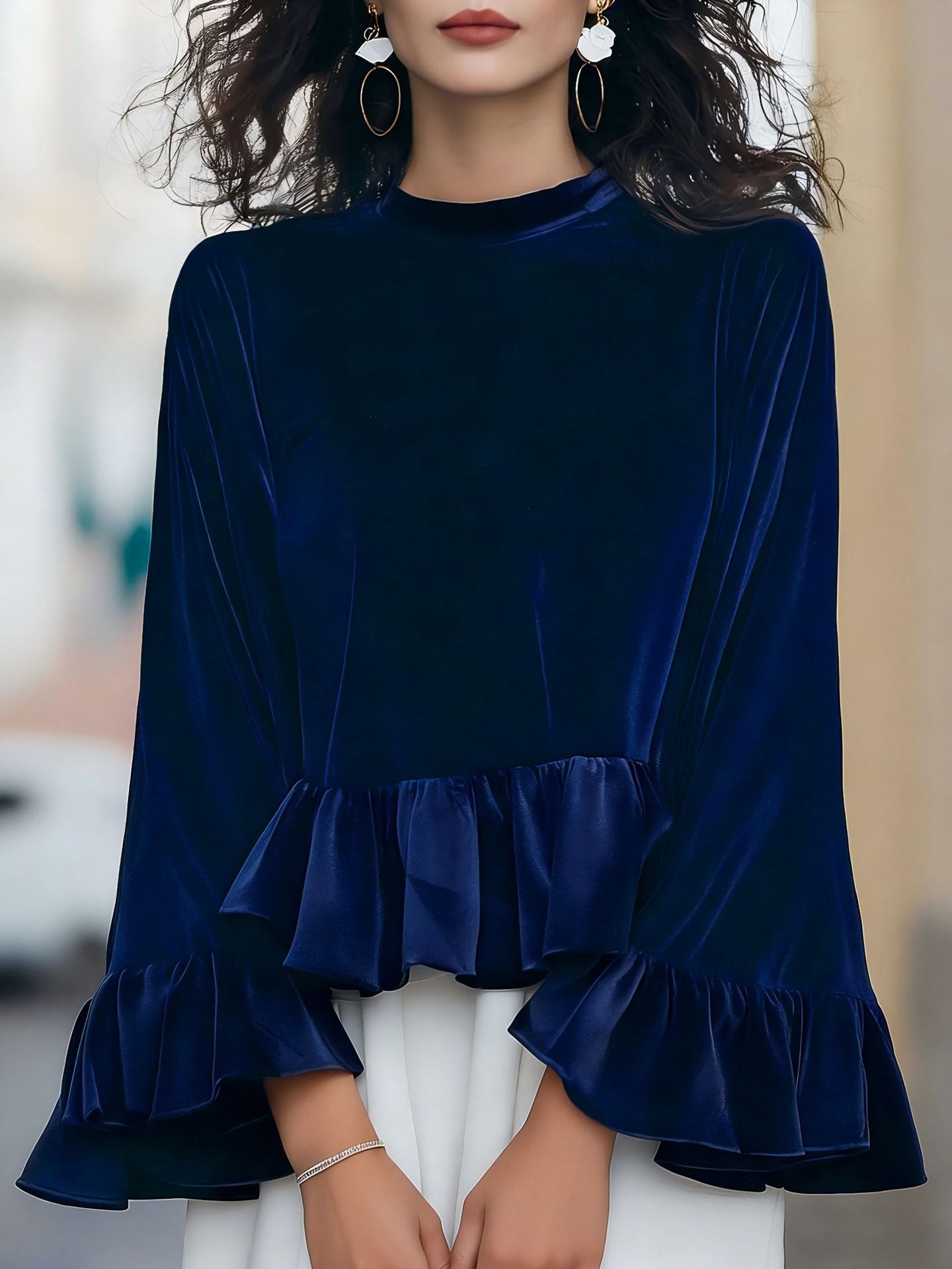 Eloisa Velvet Flute Top