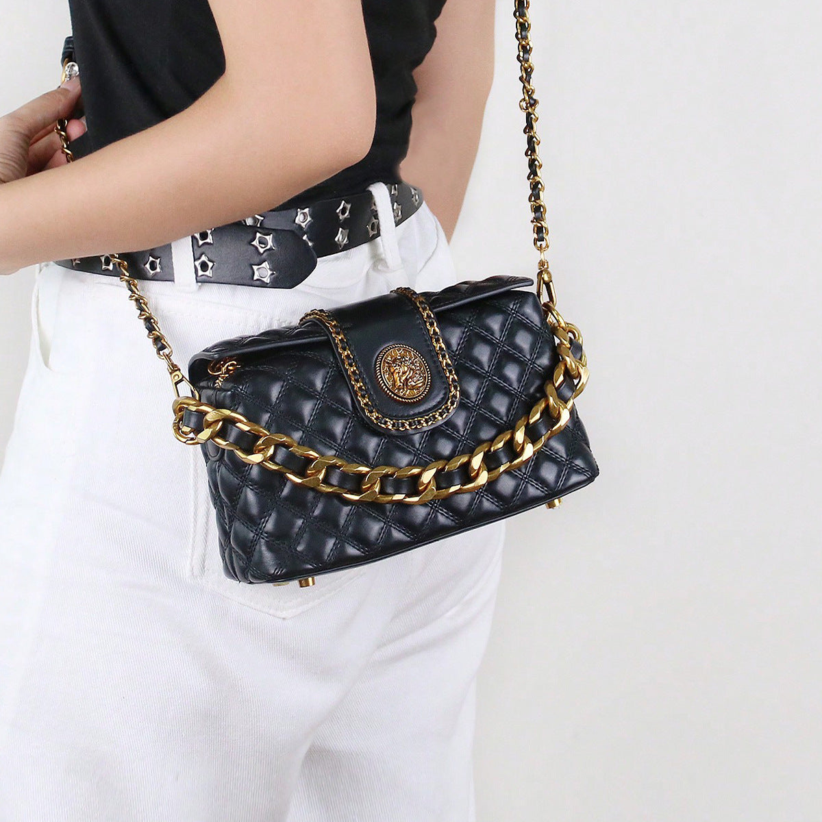 Fosca Quilted Chain Shoulder Bag