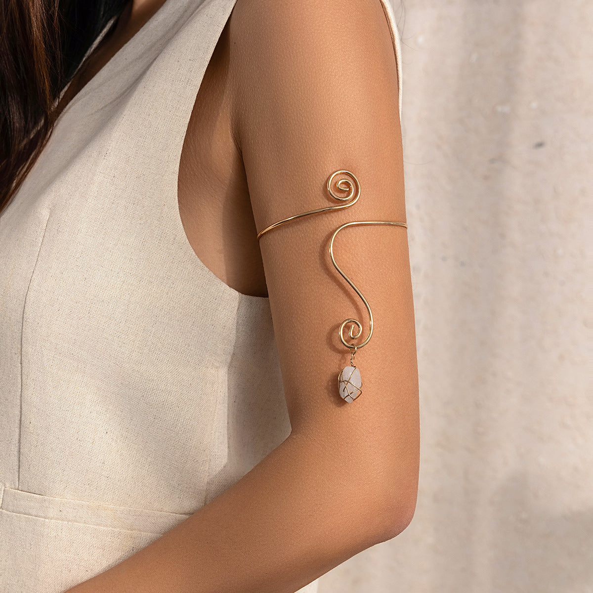 Aurora Spiral Arm Cuff