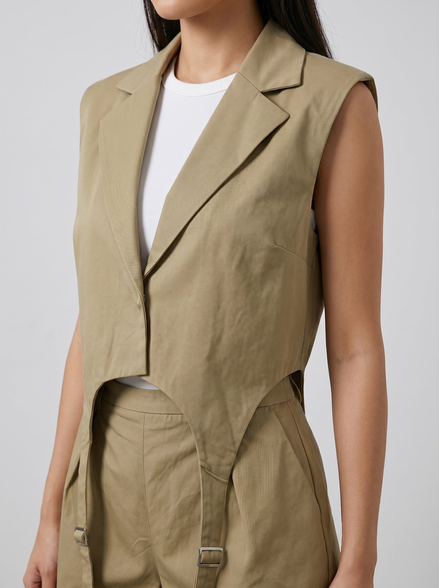 Annalisa Vest & Short Suit Set on model