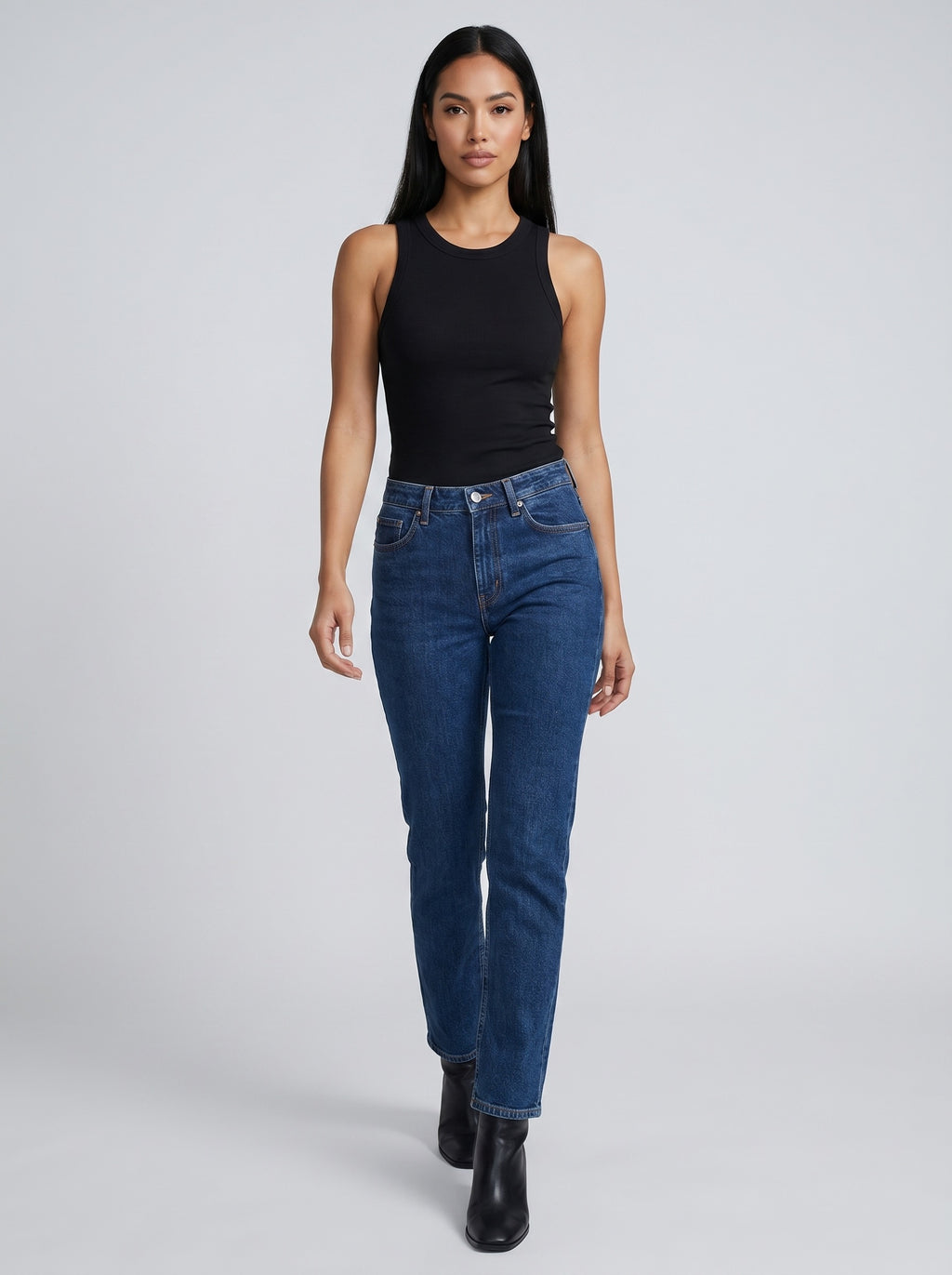 Lia Ribbed Scoop Tank on model