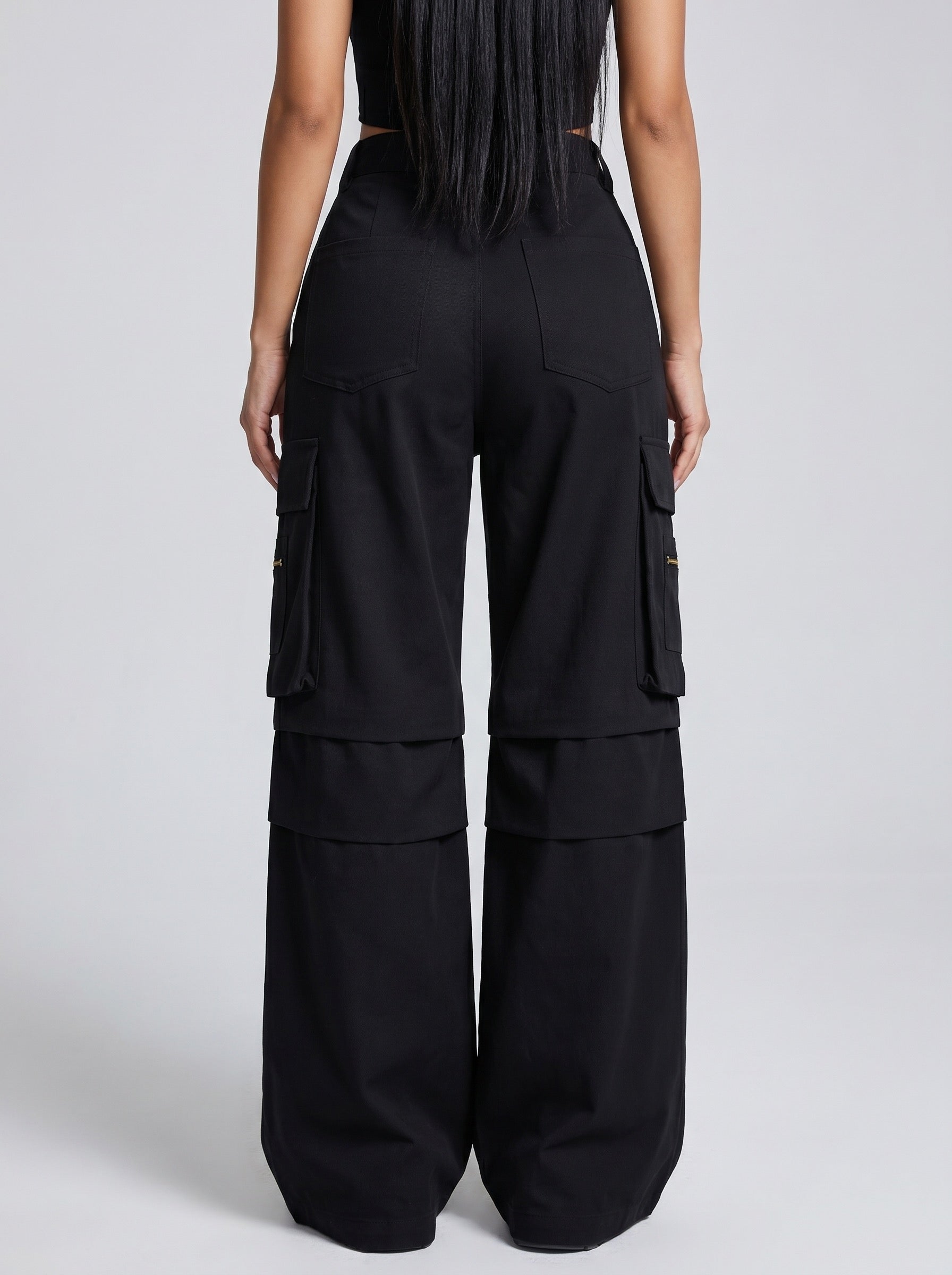 Nico Wide Leg Cargo Pant on model