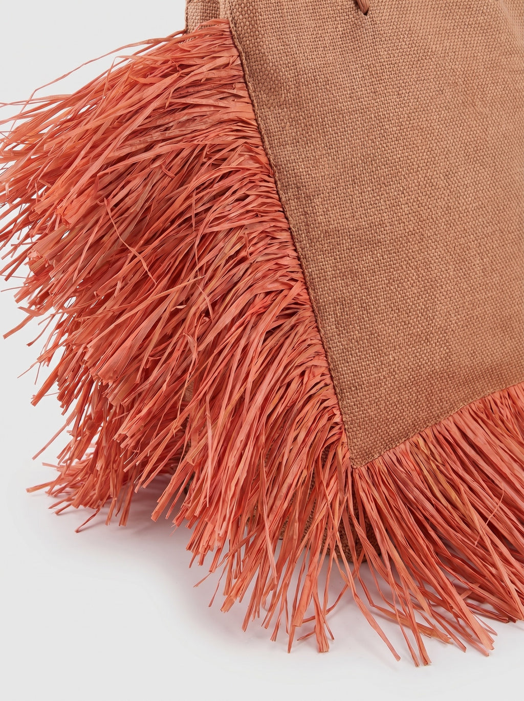 Riviera Raffia Beach Tote on model